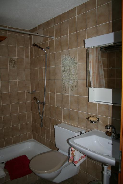 クロスタースHus Pravisアパートメント エクステリア 写真